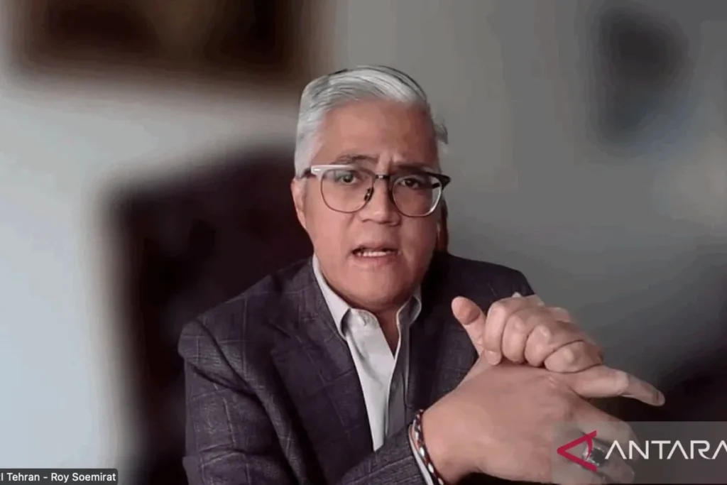 Tangkapan layar Duta Besar RI untuk Iran, Rolliansyah Soemirat saat berbicara kepada ANTARA melalui sambungan video di Jakarta, Senin (2/3/2026). /ANTARA/Kuntum Riswan.